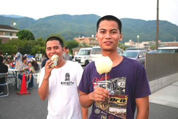 写真：地域の祭りなどイベントに参加して日本文化を学習